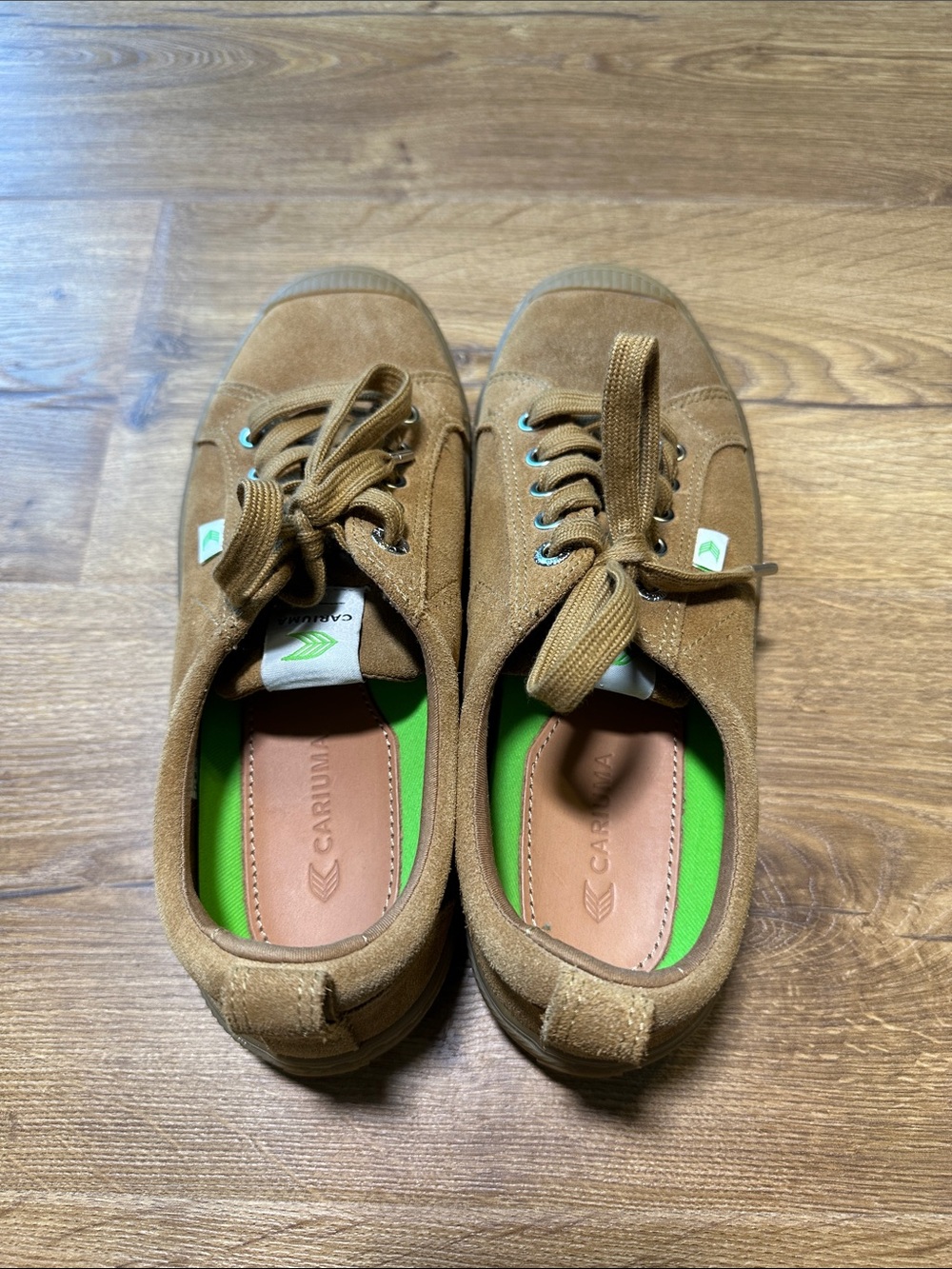 Cariuma OCA Low Suede Sneakers Size 8.5 W/7 M